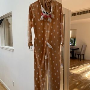 Fawn pajama size xs very loved